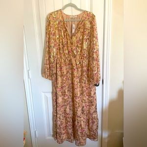 NWT XL Blush Paisley Dress w/ Gold Accents